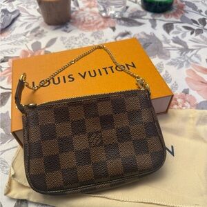 Louis Vuitton Mini Pochette Accessoires